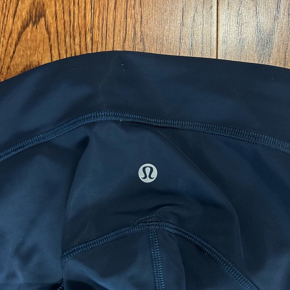 Lululemon power thru leggings 25in size 6 - Picture 4 of 5
